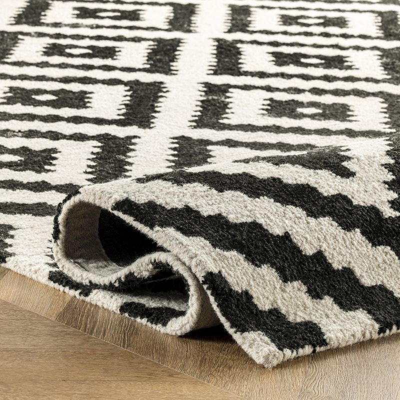 nuLOOM Kellee Hand Tufted Geometric Wool Area Rug, 5 of 16