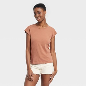 Women's Fitted Short Sleeve T-Shirt - Universal Thread™ - 1 of 3