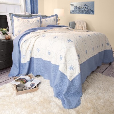Hastings Home Brianna Embroidered Quilt Set - Full/Queen, White/Blue, Set of 3