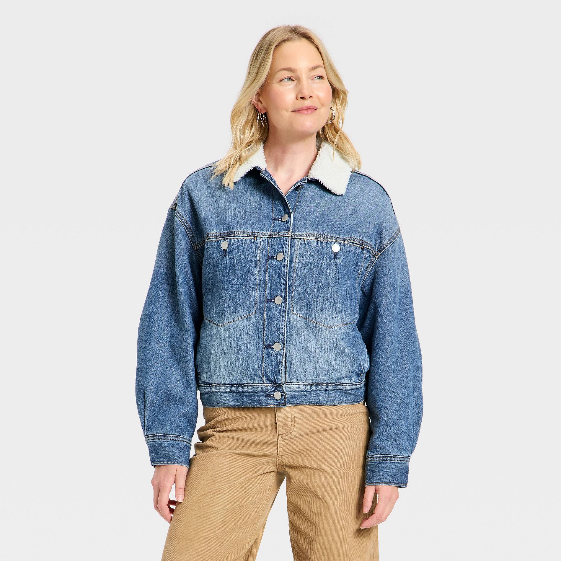 Women's Bubble Denim Jacket - Universal Thread™ Light Wash