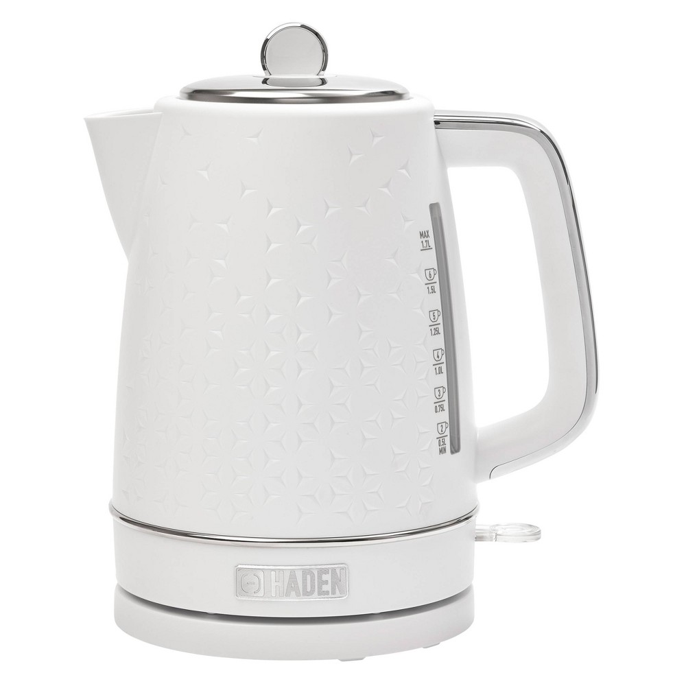 Starbeck 1.7 Liter (7 Cup) Cordless Electric Kettle with Auto Shut-Off Bright White