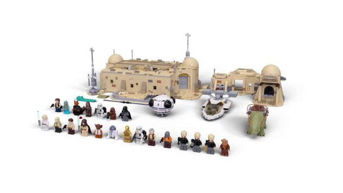 LEGO Star Wars: A New Hope Mos Eisley Cantina Set 75290, 2 of 9, play video