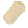 Memoi Women's Marshmallow Scalloped-Edge Ultra-Plush Low Cut Sock - 3 of 4
