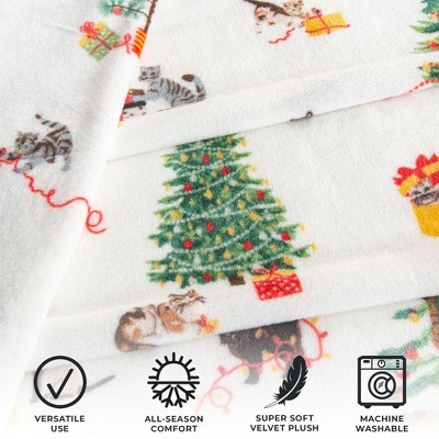 Full Size Holiday Cats Fleece Christmas Blanket