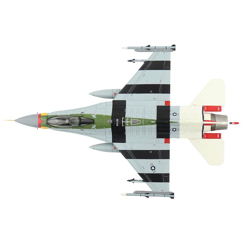 General Dynamics F-16C Fighting Falcon Fighter Aircraft "Passionate Patsy" "Air Power Series" 1/72 Diecast Model by Hobby Master, 4 of 6