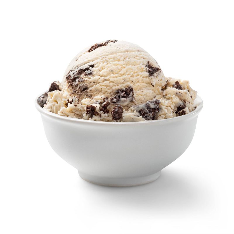 Cookies &#38; Cream Ice Cream - 1.5qt - Favorite Day&#8482;, 3 of 6