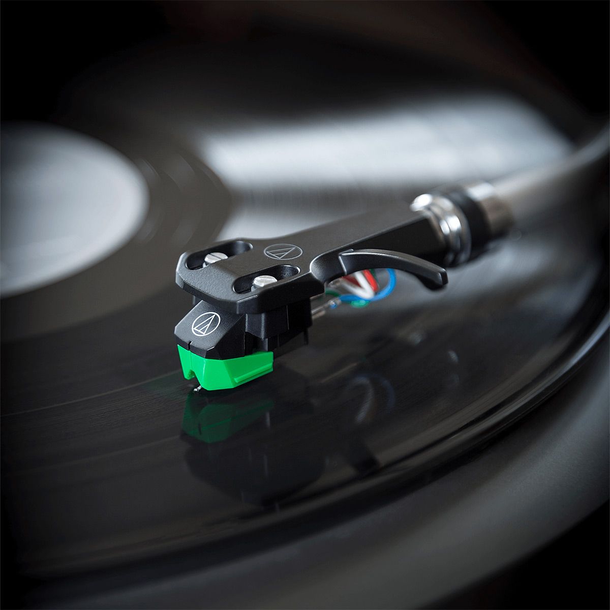 Audio-Technica AT-VM95E/H Headshell & MM Cartridge Combo Kit - thumbnail 4