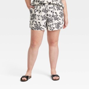 Women's Mid-Rise Linen Pull-On Shorts - Universal Thread™ - 1 of 3