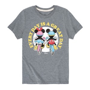 Boys' - Disney - Everyday Is A Great Day Short Sleeve Graphic T-Shirt - 1 of 4