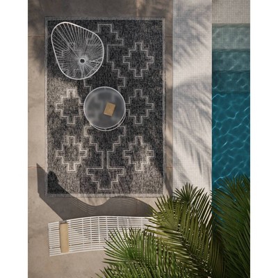 Black Rectangular Synthetic 5' x 7' Stain-Resistant Rug