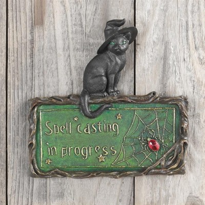 Design Toscano Witch's Cat Spell-Casting Wall Sculpture