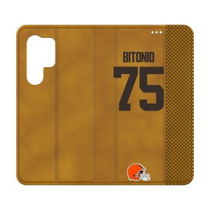 NFL Cleveland Browns Players Game Tactic Folio Cell Phone Case for Samsung Galaxy - 1 of 4