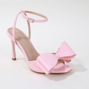 Berness Women's Cleva Statement Bow Heeled Sandals - 1 of 4