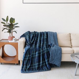 50"x60" Velvet to Faux Shearling Throw Blanket - Mantolok - 1 of 4