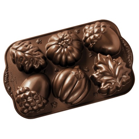 Nordic Ware Monster Cakelet Pan