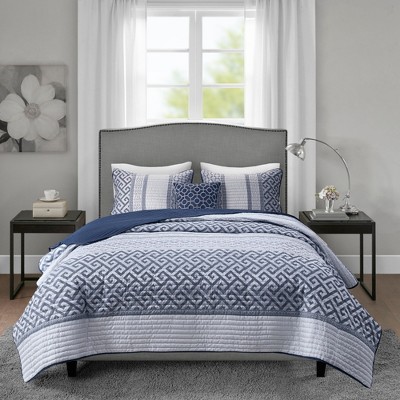 4Pcs Reversible Jacquard coverlet Set Luxury Transitional Bedding for All Seasons Poly Jacquard with Microfiber Back