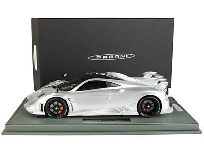 2020 Pagani Imola Matt Silver with Black Top with DISPLAY CASE Limited Edition to 220 pieces model car 1/18 Model Car by BBR