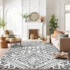 World Rug Gallery Cream Black Geometric Pattern Indoor Area Rug - 2 of 4