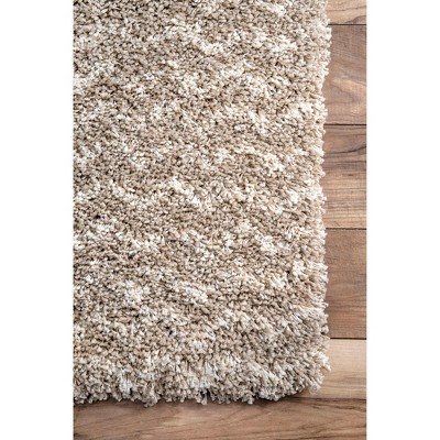 Dimora Cream Handmade Shaggy Chevron 7' x 9' Area Rug