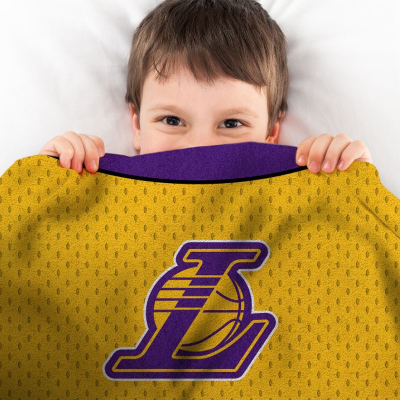 Sleep Squad Los Angeles Lakers LeBron James 60 x 80" Raschel Plush Blanket, 4 of 6