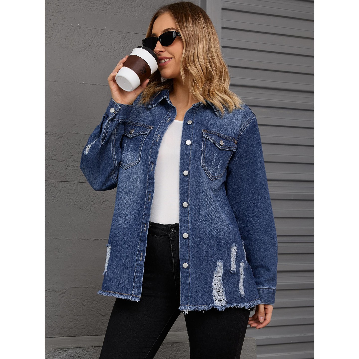 Женские куртки INSPIRE CHIC Frayed Hem Long Sleeve Button Up Oversized Denim Jackets with Pockets Large Blue, цвет: Джинсовый — фото 2