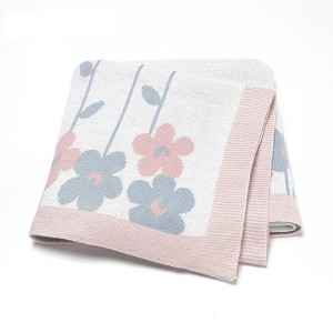 MyKids-USA Hot Selling: Spring/Summer New Arrival Knitted Beautiful Flower Soft Baby Blanket, Perfect For Newborn Boys And Girls - 1 of 2