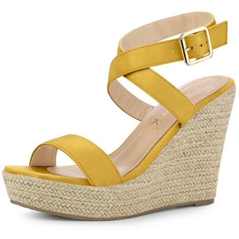 Target nude clearance wedges