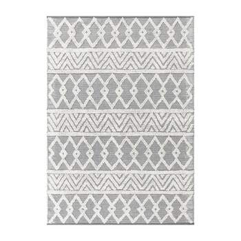 Emma and Oliver Hand Woven Boho Cotton & Polyester Blend Area Rug with Raised Geometric Diamond Design