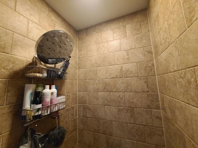 Guest review image 1 of 3, zoom in