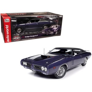 1971 Dodge Charger R/T Plum Crazy Purple Met w/Black Vinyl Top 1/18 Die Cast Model Car by Auto World - 1 of 4