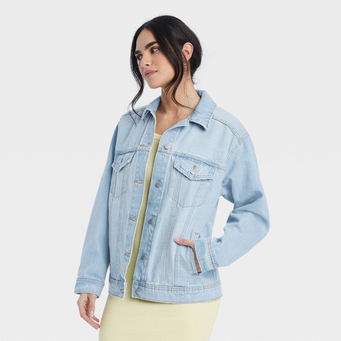 Women's 90's Baggy Trucker Jacket - Universal Thread™ Light Wash M : Target