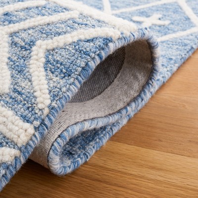 Hand-Tufted Blue and Ivory Wool Rectangular Area Rug, 3' x 5'