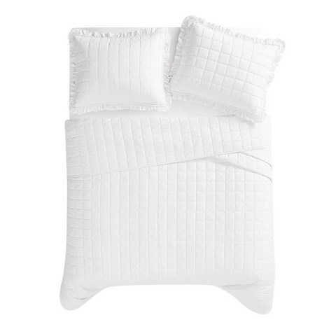 The Farmhouse by Rachel Ashwell 3pc King Ruffled Washed Quilt Set White