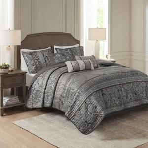 AENKYO Queen Jacquard Comforter Set, Traditional Weave 7-Piece Bedding with Shams & Pillow, Grey All-Season Collection - 1 of 4