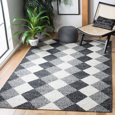 Handwoven Black and Ivory Wool Kilim Area Rug, 3' x 5'