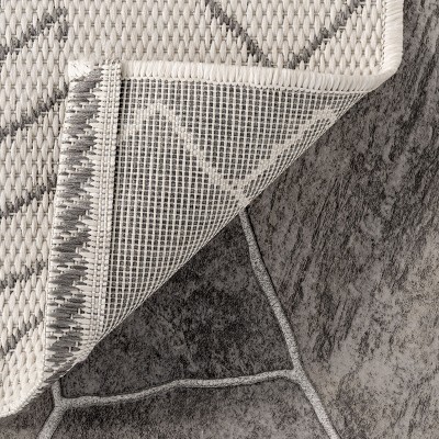 Serna Ivory Moroccan 3'x5' Easy Care Synthetic Rug