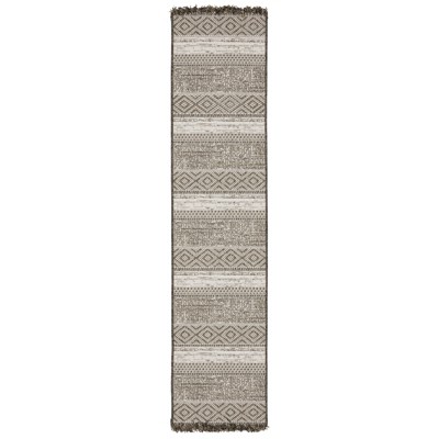 Oriental Weavers Gillian 1622E Beige/ Black Indoor/Outdoor Area Rug - 1'10" x 7'6"