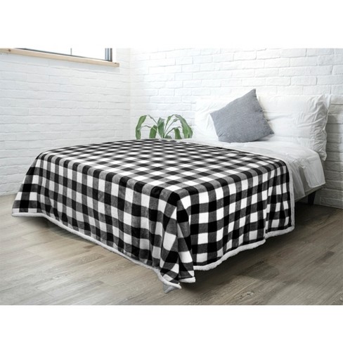 Pavilia Soft Fleece Blanket Throw For Couch, Lightweight Plush Warm Blankets  For Bed Sofa With Jacquard Pattern, Checker White/king - 90x108 : Target