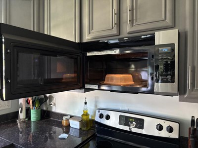 Guest review image 1 of 3, zoom in