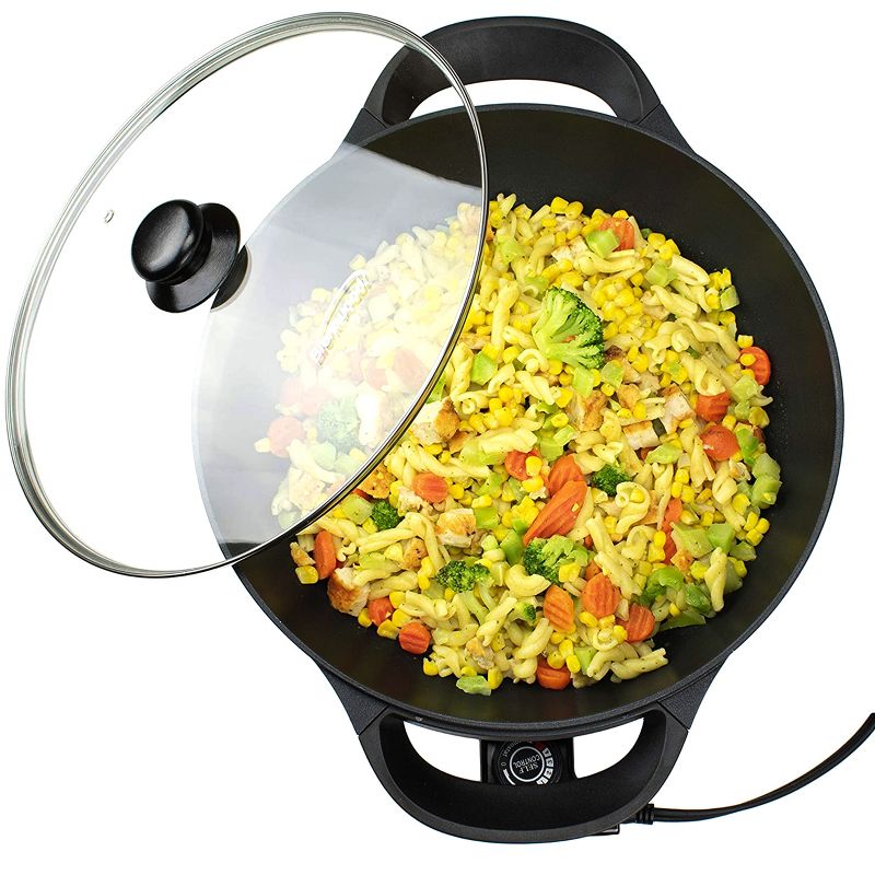 Brentwood 13in Non-Stick Flat Bottom Electric Wok Skillet with Vented Glass Lid in Black, 4 of 8