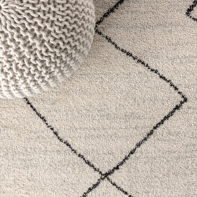 Black Geometric Braided Reversible Area Rug - Synthetic Easy Care