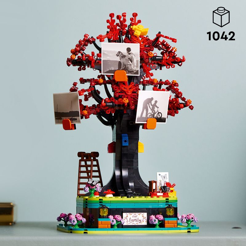 LEGO Ideas Family Tree Home D&#233;cor Building Set 21346, 3 of 9