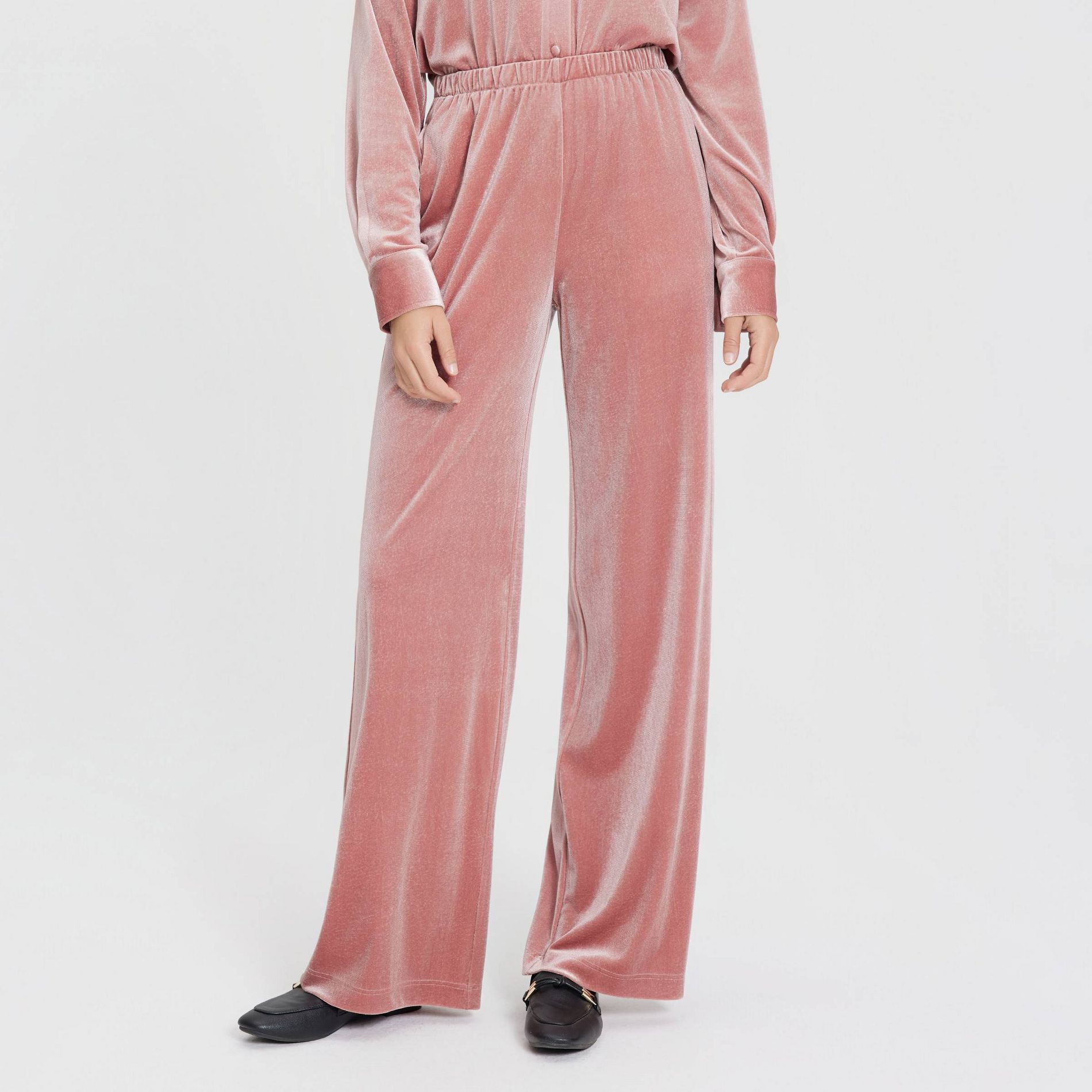 Women's Velvet Pull-On Pants - Universal Thread™