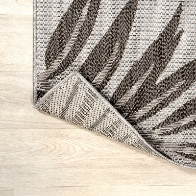 Havana Gray/Black Tropical Palm 4' x 6' Synthetic Area Rug