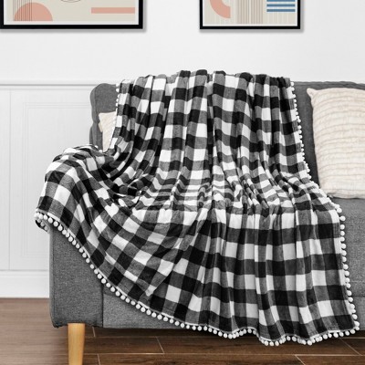 Pavilia Deluxe Checkered White Twin Fleece Throw with Pom Pom Fringe
