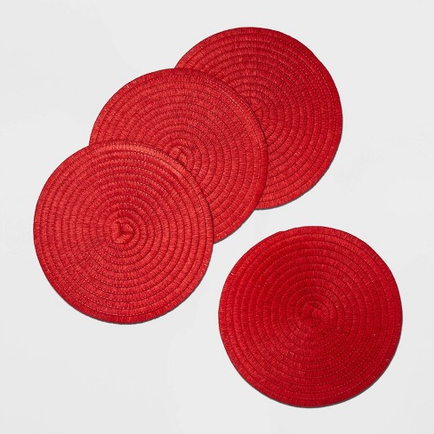 red round placemats