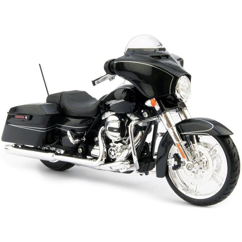 2015 Harley-Davidson Street Glide Special Black 1/12 Diecast Motorcycle Model by Maisto, 2 of 4