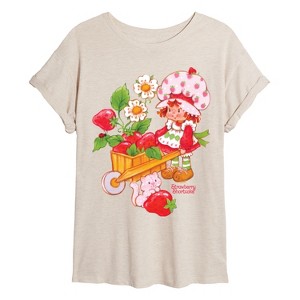 Women's - Strawberry Shortcake - Wheelbarrow And Custard Oversized Graphic T-Shirt - 1 of 4