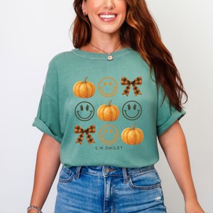 Simply Sage Market S.W.Smiley Pumpkin Coquette Chart Garment Dyed Tee - 1 of 4