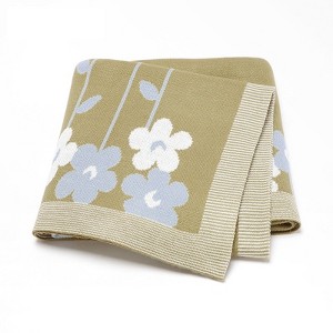 MyKids-USA Hot Selling: Spring/Summer New Arrival Knitted Beautiful Flower Soft Baby Blanket, Perfect For Newborn Boys And Girls - 1 of 2